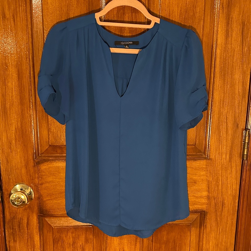 19 Cooper Deep Blue Blouse‎